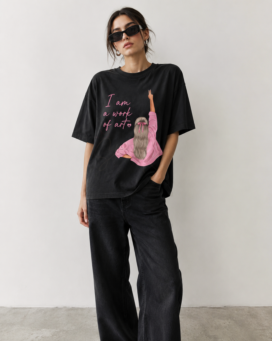 BLACK T-SHIRT.MINIMALIST.PINK DESIGN