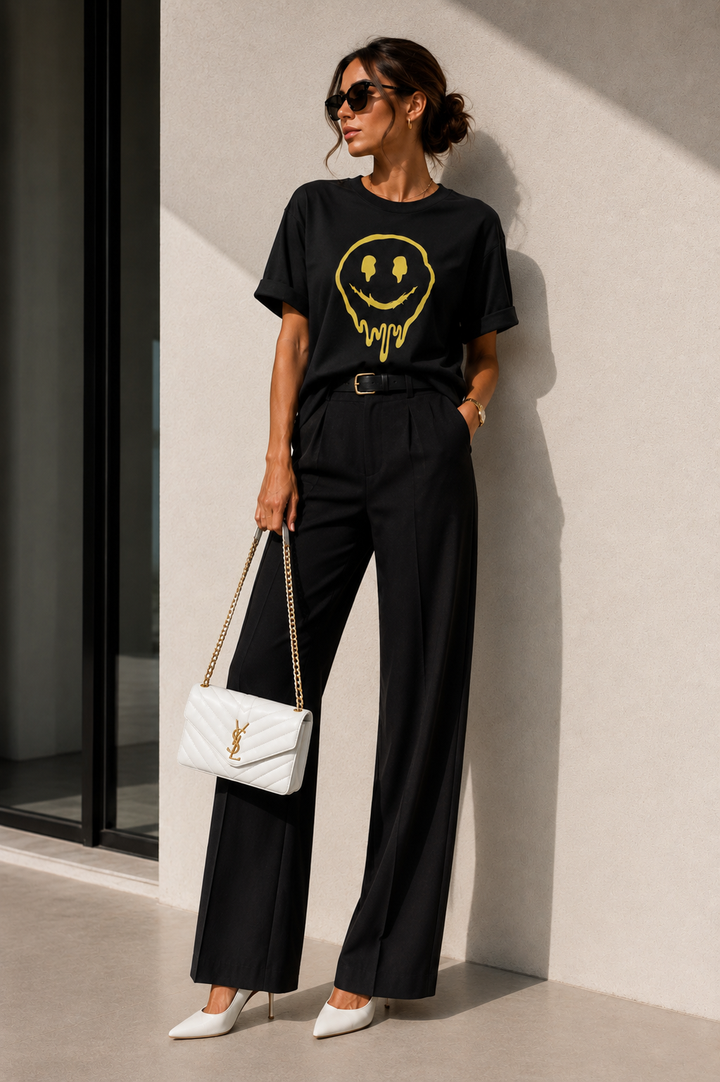 Dripping Smiley Graphic T-Shirt – Trendy Statement Tee, Black White or Red, Streetwear Style